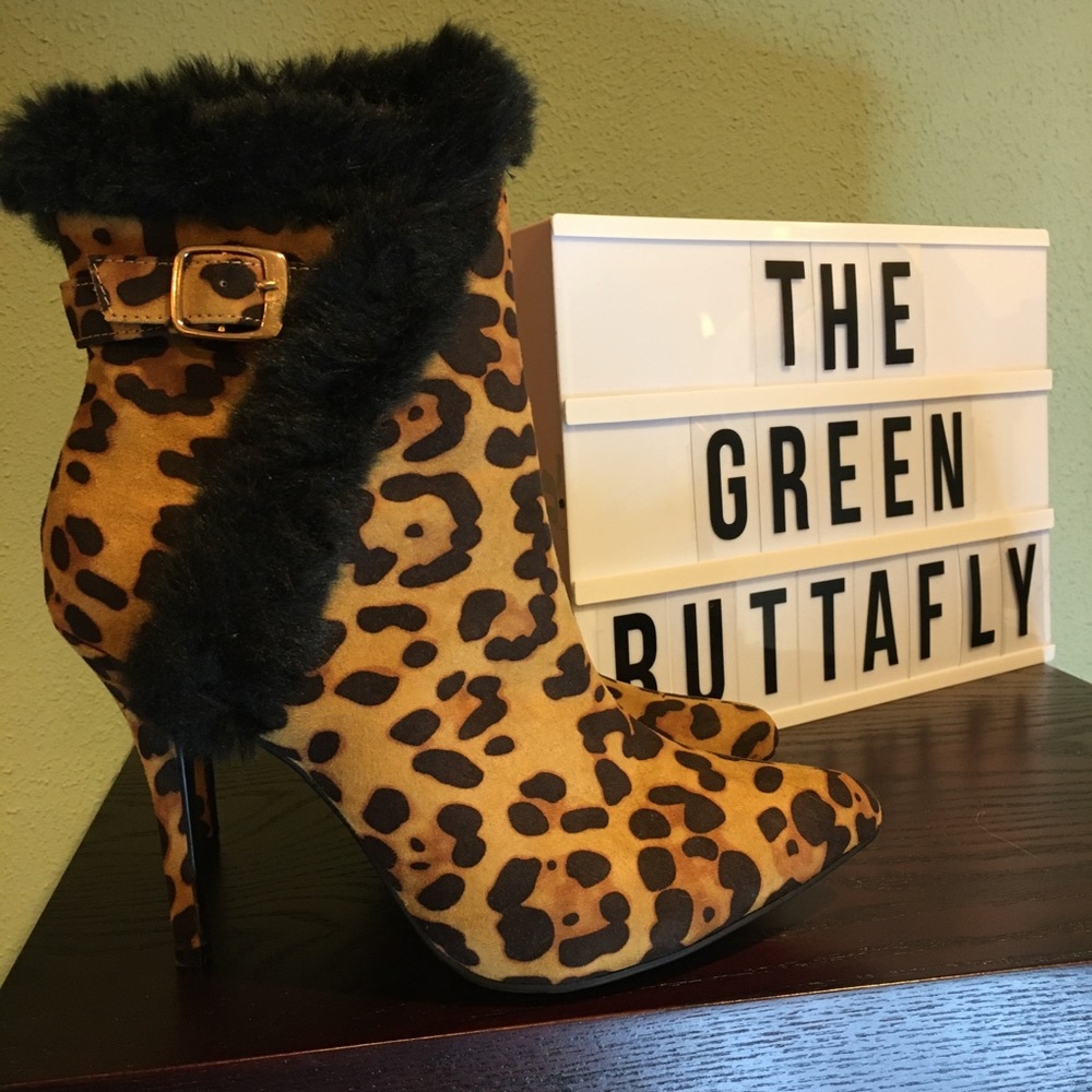 Leopard boots